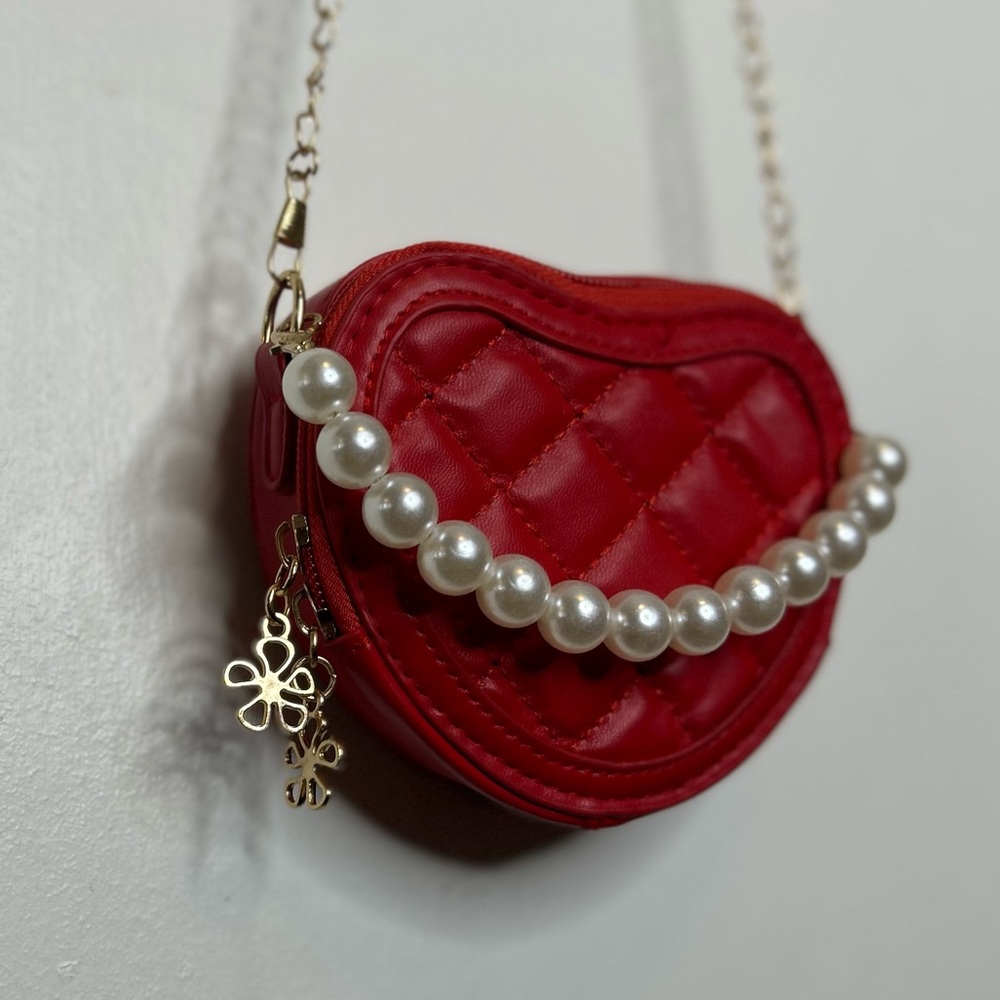 🆕 Red Mini Heart-Shaped Quilted Bag with Pearl Accent
